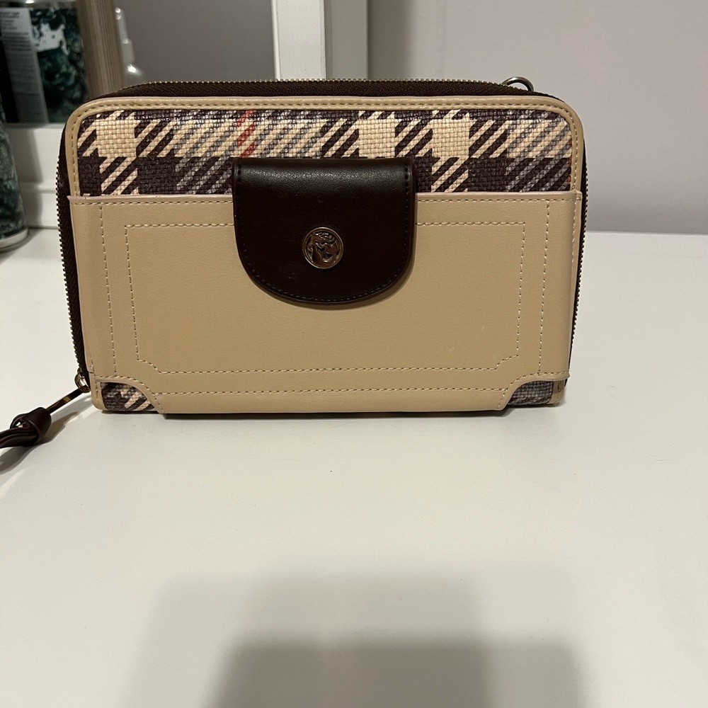 Spartina wristlet wallet